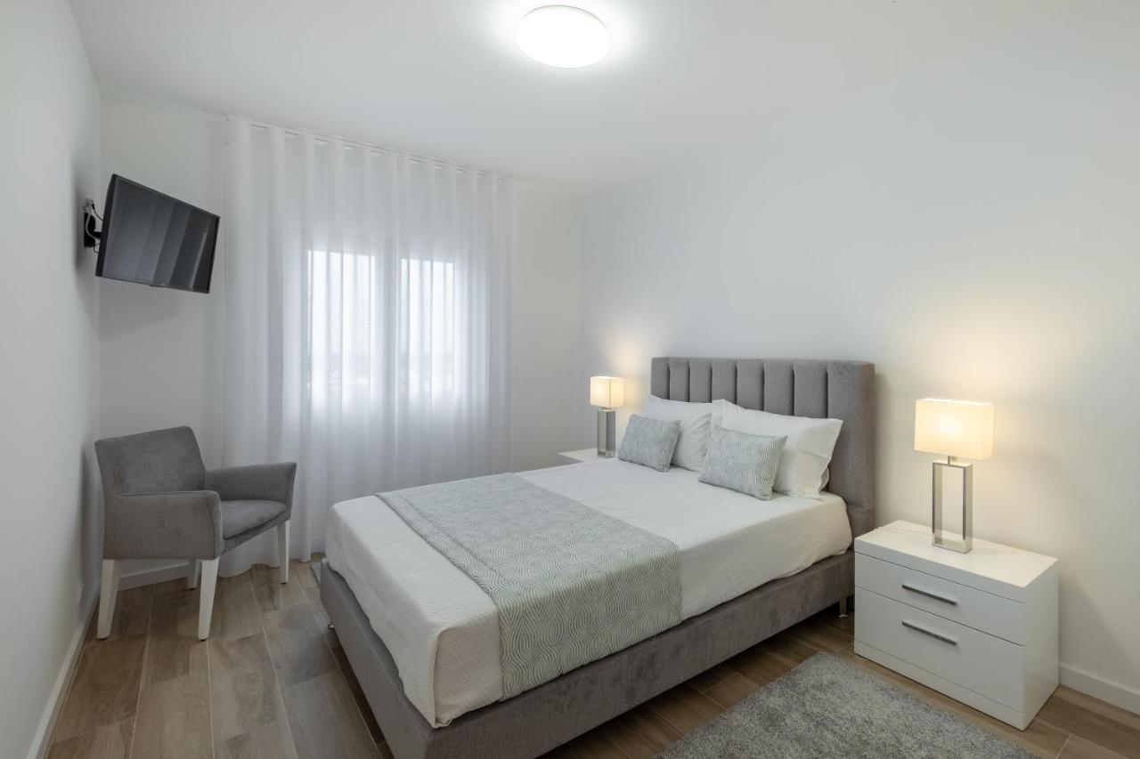 Acolhedor Apartamento T3 Serra D'El Rei エクステリア 写真
